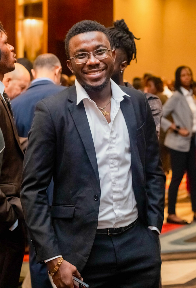 Kalyjay wearing his Name Necklace from visoire 3